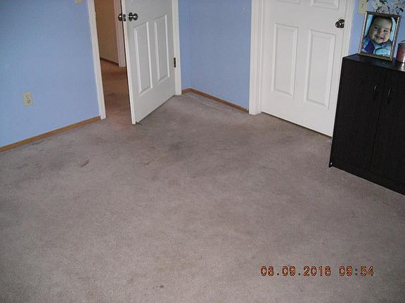 4th image of 406 Blackburn Ct
