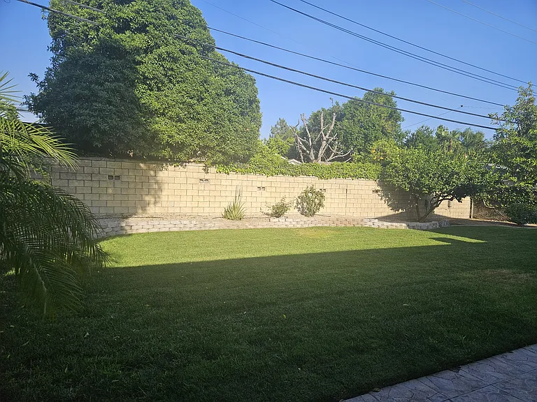 3657 Broadmoor Blvd — Photo 43
