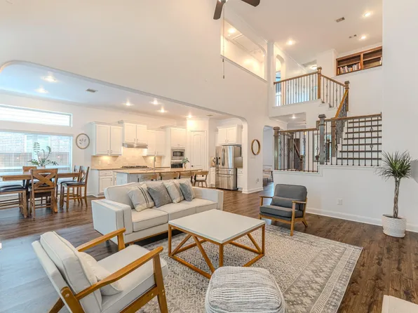 30 Fury Ranch Pl, Spring, TX 77389