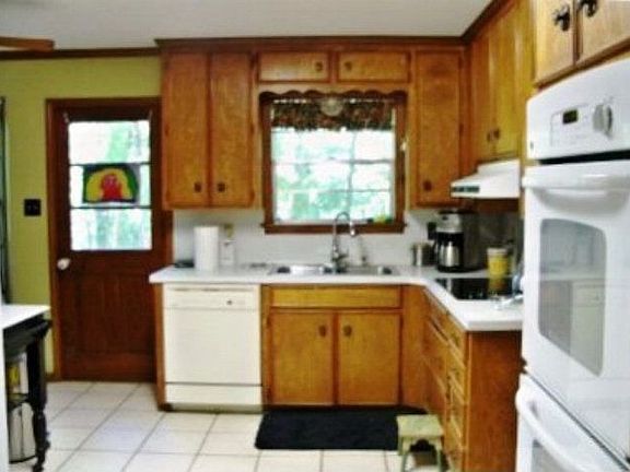 4th image of 3505 Buckingham Dr