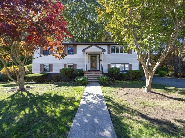 17 Plymouth Rd, Peabody, MA 01960