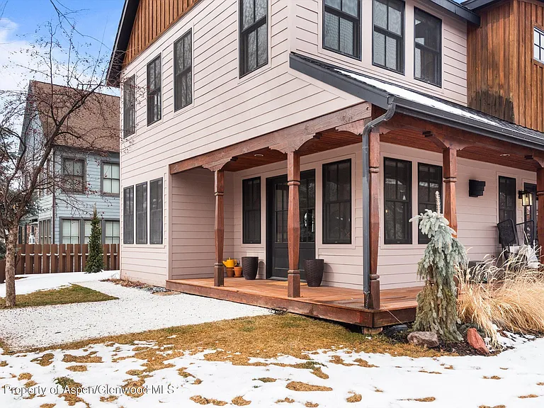 333 Sopris Cir — Photo 34