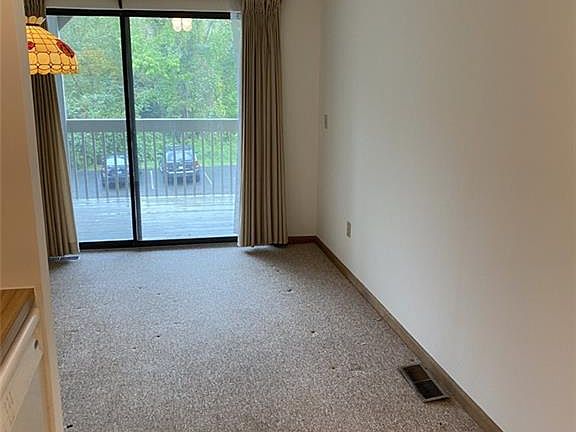 4th image of 107 Peddlars Dr #107