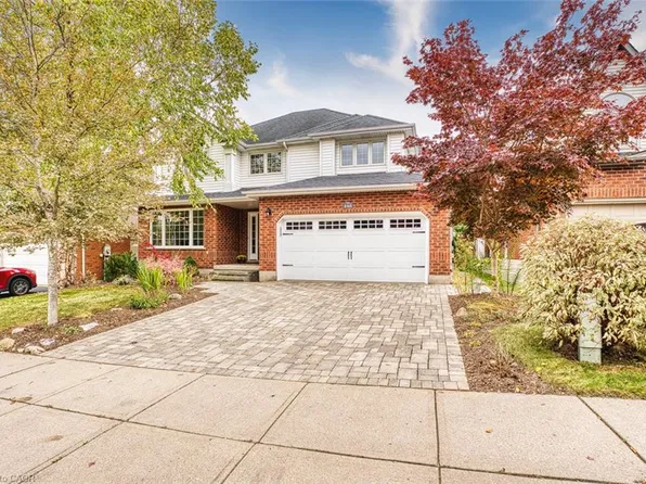 148 Carolinian Ln, Cambridge, ON N1S 5B8