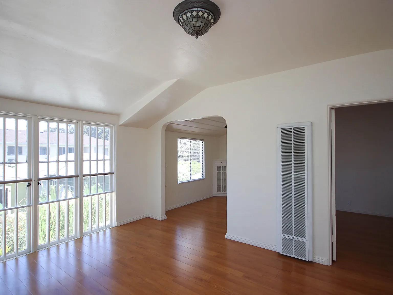 1 bed, 540 sqft, $1,950 — Photo 2