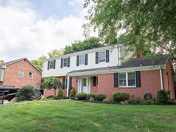 2nd image of 127 Laurelwood Dr