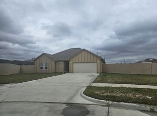 210 Memon Ln, Deer Park, TX 77536