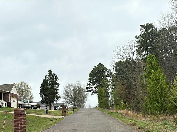 5th image of 1402 Roes Rdg