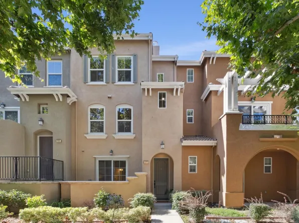 493 Magritte Way, Mountain View, CA 94041