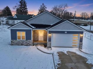 332 Wooster Rd, Mount Vernon, OH 43050