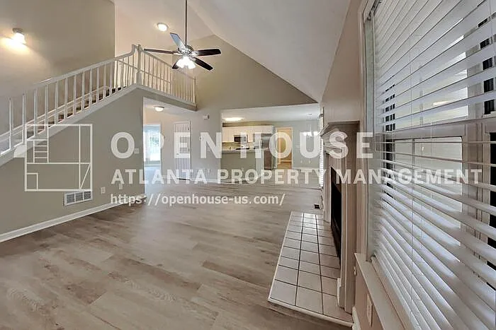 4 bed, 3.5 bath, 3055 sqft, $2,800 — Photo 4