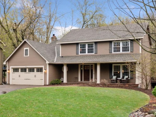 5900 Covington Rd, Shorewood, MN 55331