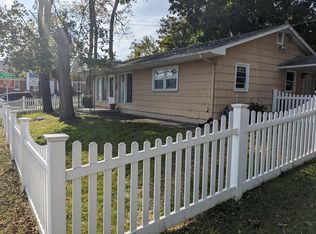 2 N Greenway Ave, Boyce, VA 22620