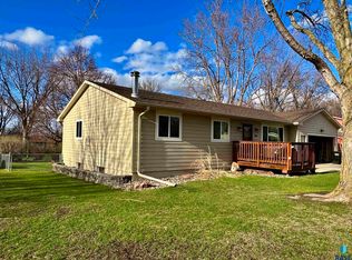 1500 E Custer Pkwy, Brandon, SD 57005