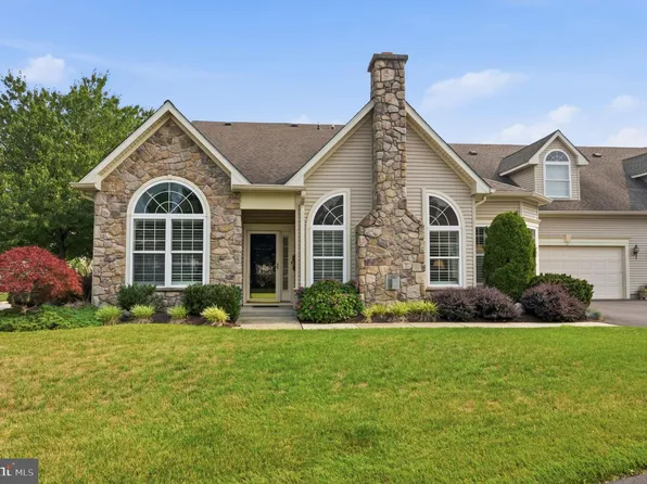 164 Shady Brook Dr #293, Langhorne, PA 19047