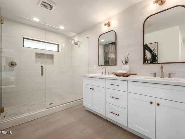 2825 E CAMPBELL Avenue, Phoenix, AZ 85016