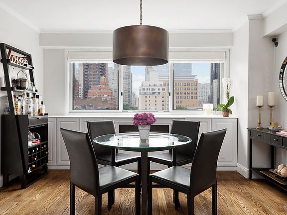 4th image of 1206 1st Ave #9D