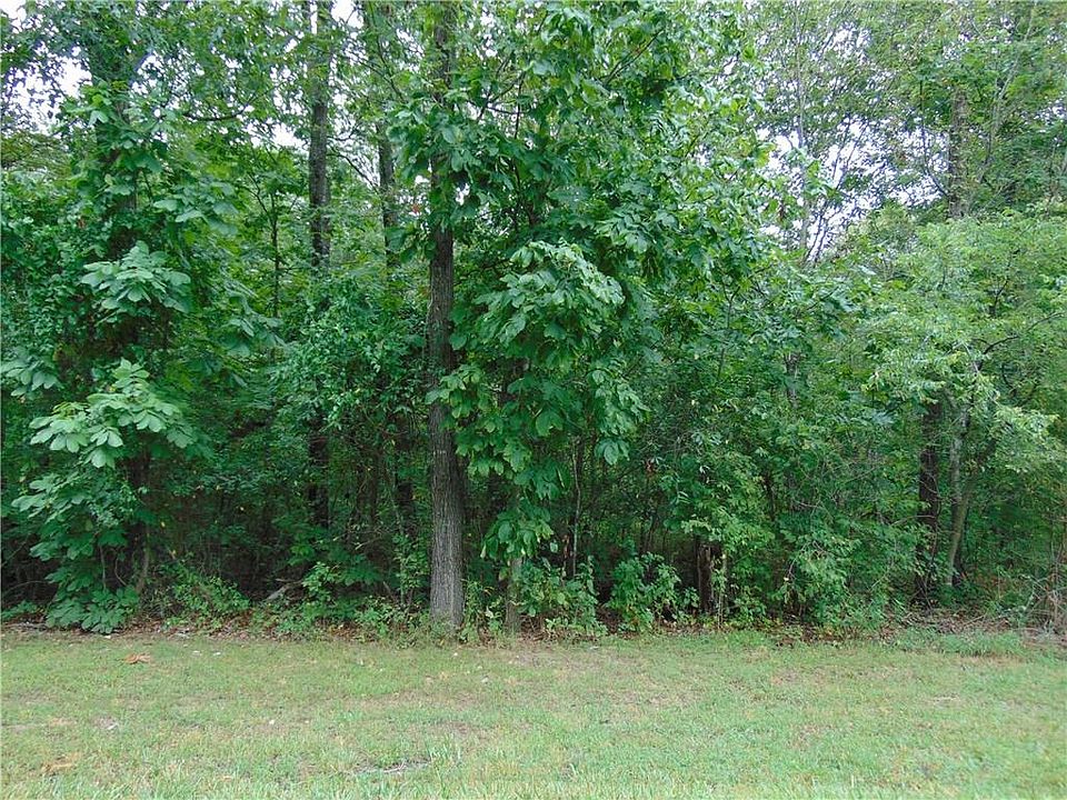 1st image of Knox Ln