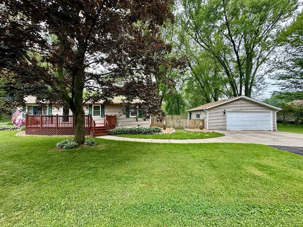 604 S 21st St, Chesterton, IN 46304