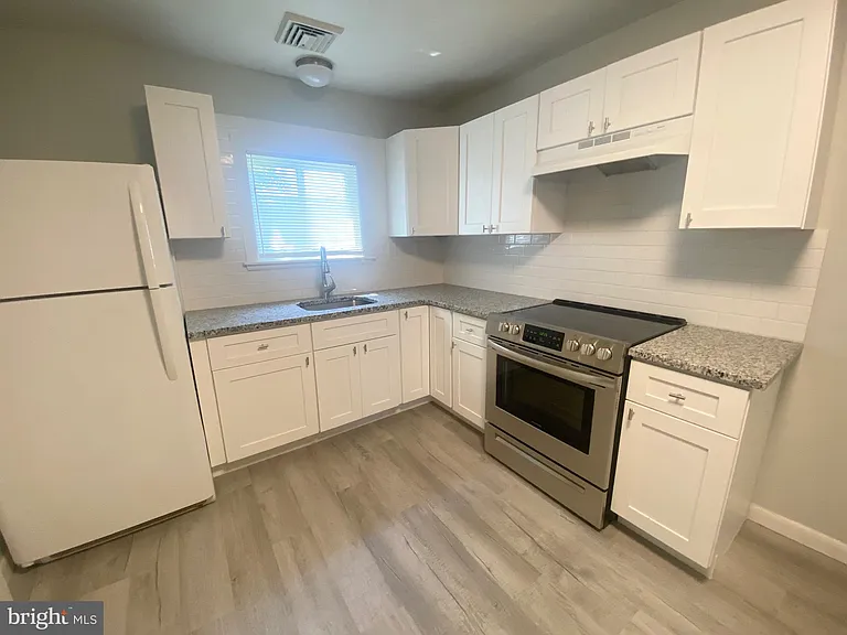 3 Catawba Ave — Photo 1