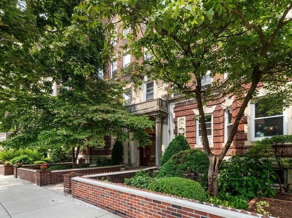 131 Park Dr #G3, Boston, MA 02215