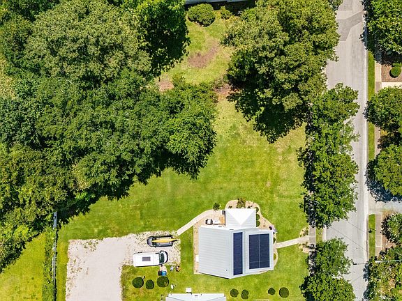 2nd image of 504 Church Street LOT 3