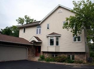 2912 W Walton Blvd, Waterford, MI 48329