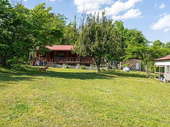 3rd image of 391 Gunson Ridge Rd