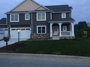 318 N Ridgeview Dr, Valparaiso, IN 46385