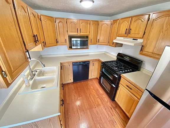 5th image of 127 Hunting Creek Rd