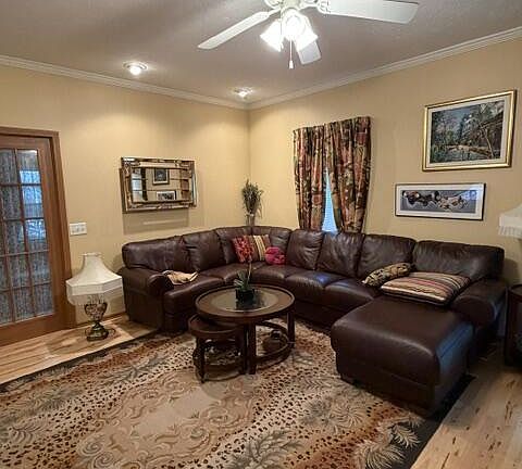 4th image of 11609 Gilmore Ln Unit 39