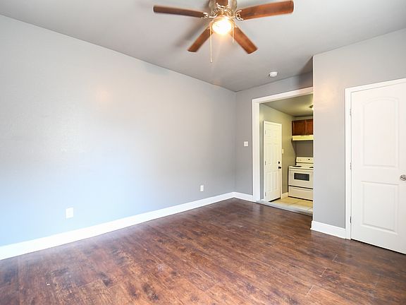 2nd image of 3613 Iberville St
