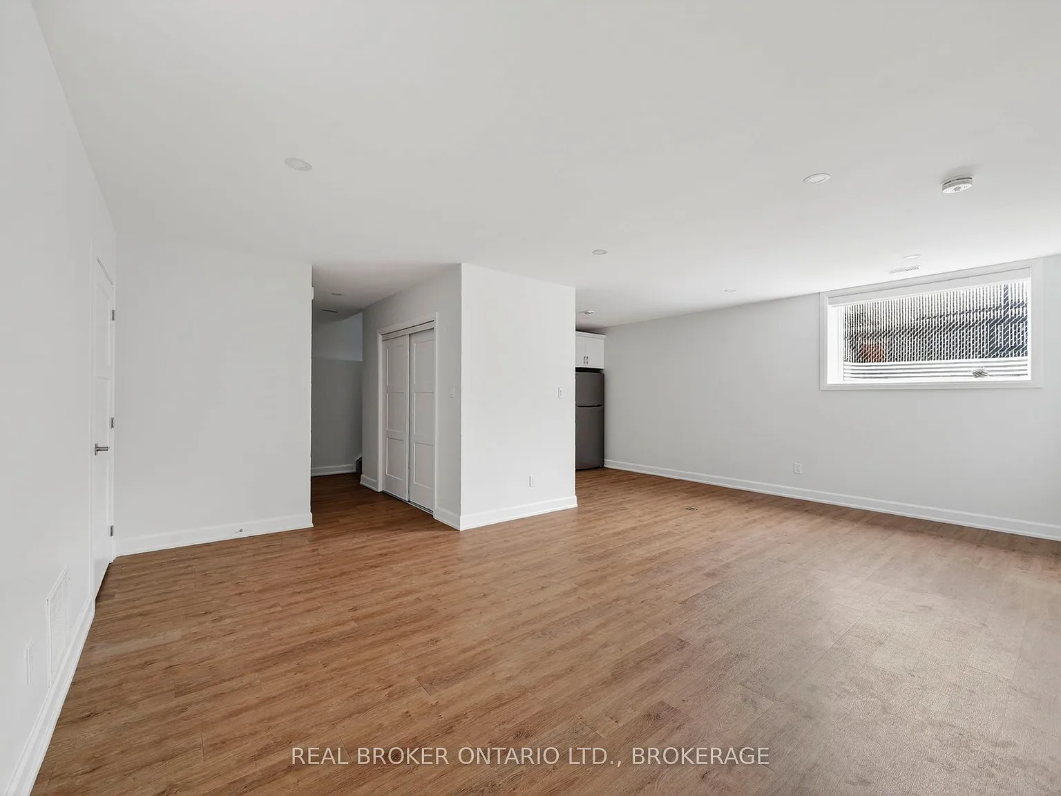 2 bed, $2,380 — Photo 2