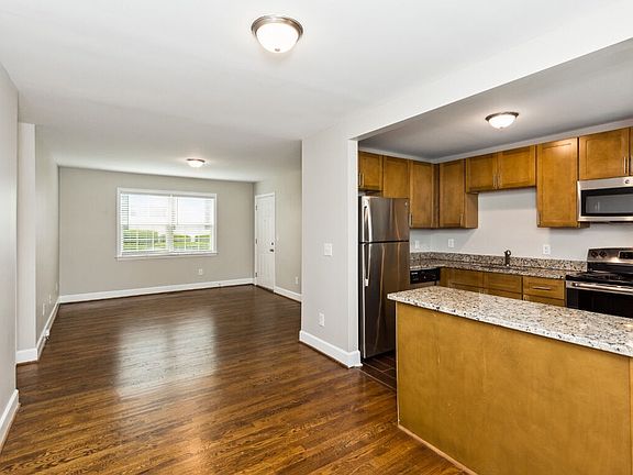 2nd image of 110 Hickory Hill Ct #A-13