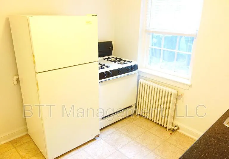 8409 Greenwood Ave #1 — Photo 34