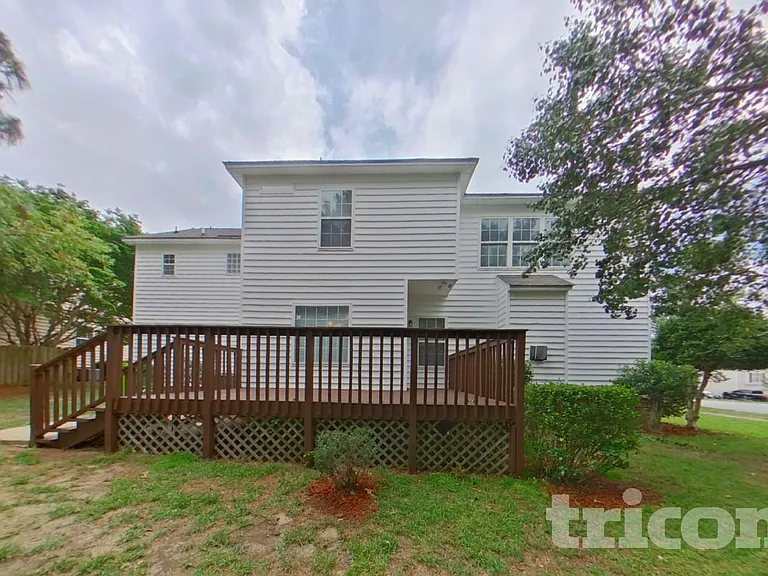 201 Clearmeadow Dr — Photo 17