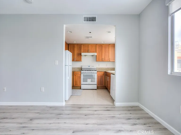 580 W Main #302 — Photo 15