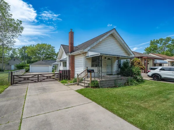 22079 Oakwood Ave, Eastpointe, MI 48021