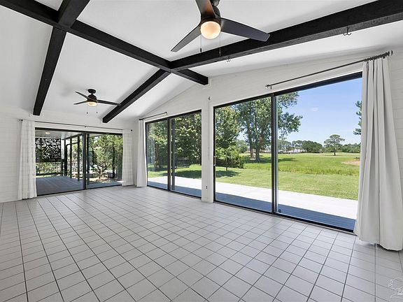 5th image of 25 Arapaho Dr