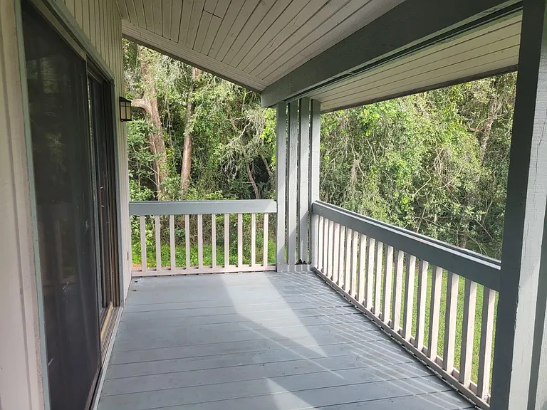 667 Olde Camelot Cir #667 — Photo 34