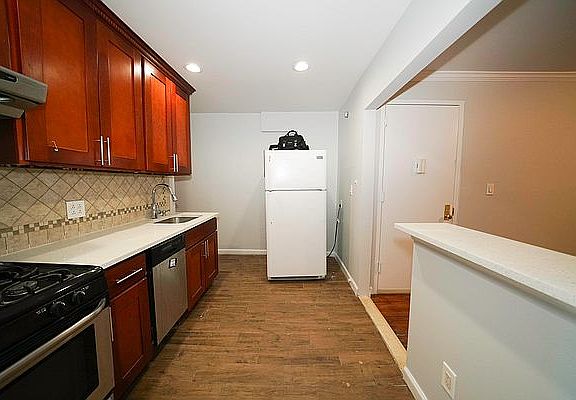 3rd image of 30-34 49th St #1S