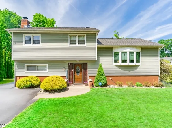 320 Horseneck Rd, Fairfield Twp., NJ 07004
