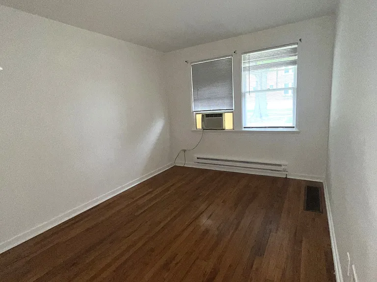 1204 Yale Ave #4 — Photo 5