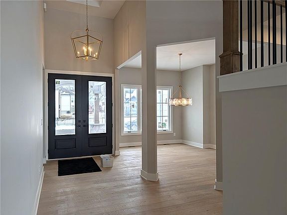 3rd image of 16924 Futura St