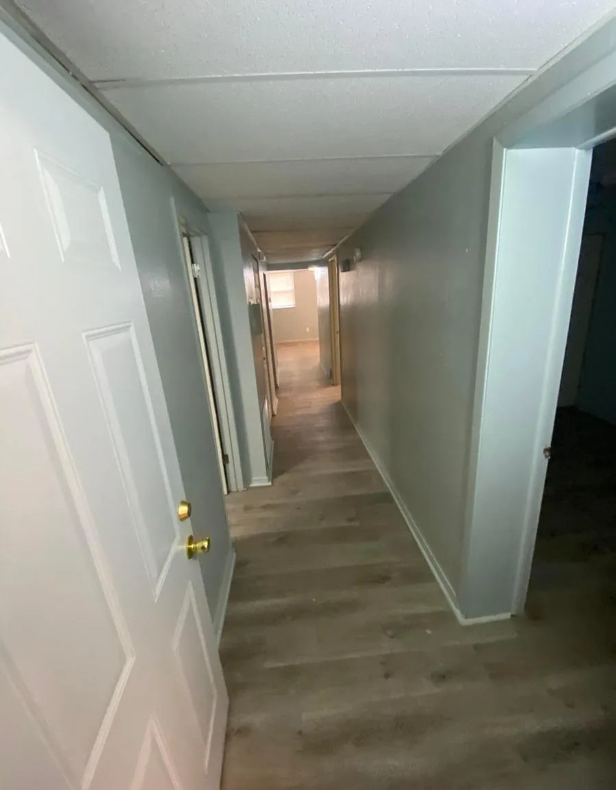 2 bed, 850 sqft, $950 — Photo 2