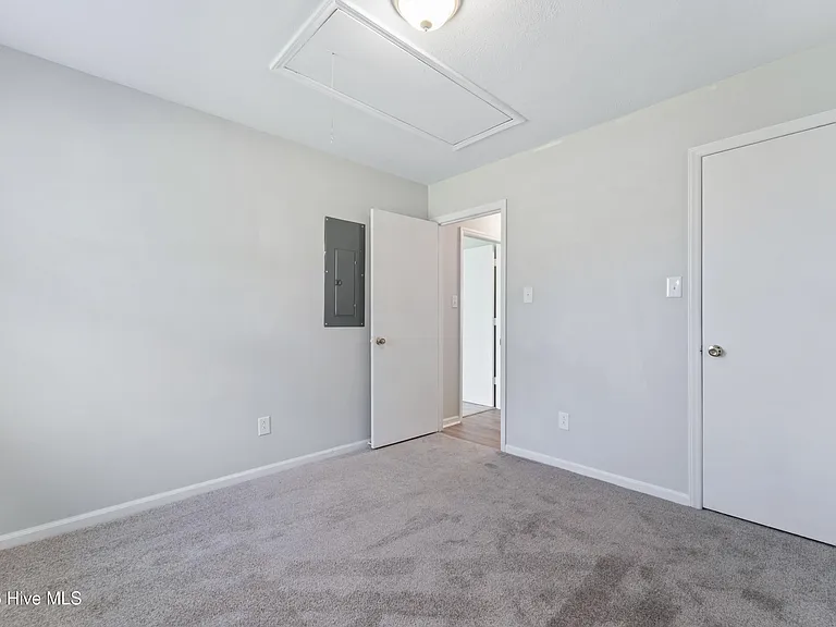 126 Witten Cir #B — Photo 15
