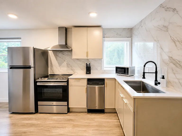 27 Cypress St #B — Photo 16