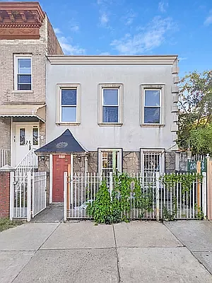 Rented by Friedman Mayer, LREB | media 20