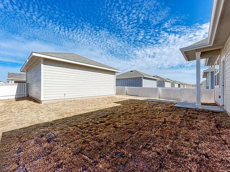 1209 Goforth Rd — Photo 28