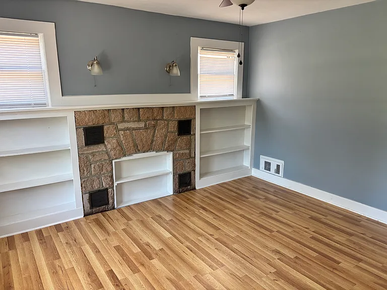321 W Allen St #315 — Photo 8